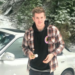 Meet your Posher, Lucas